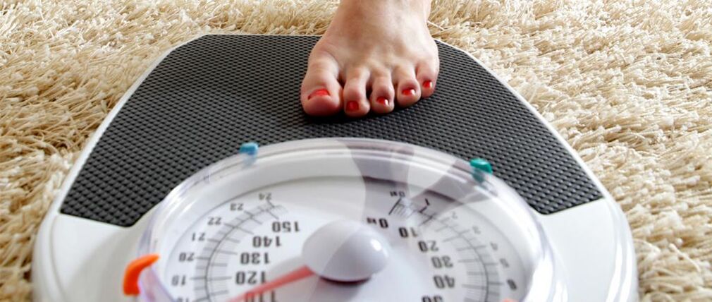化学饮食的减肥效果可能从 4 公斤到 30 公斤不等
